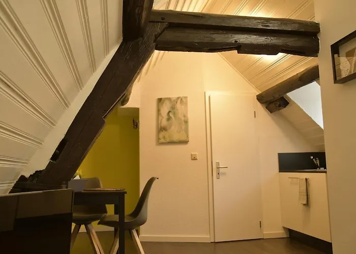 Appartement Stilvolle Altbauwohnung, Traeum & Schoen *